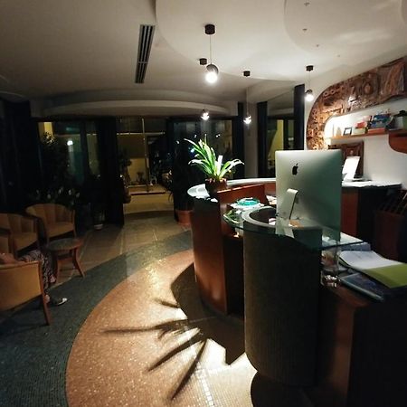 Hotel La Perla Roseto Degli Abruzzi Exterior foto