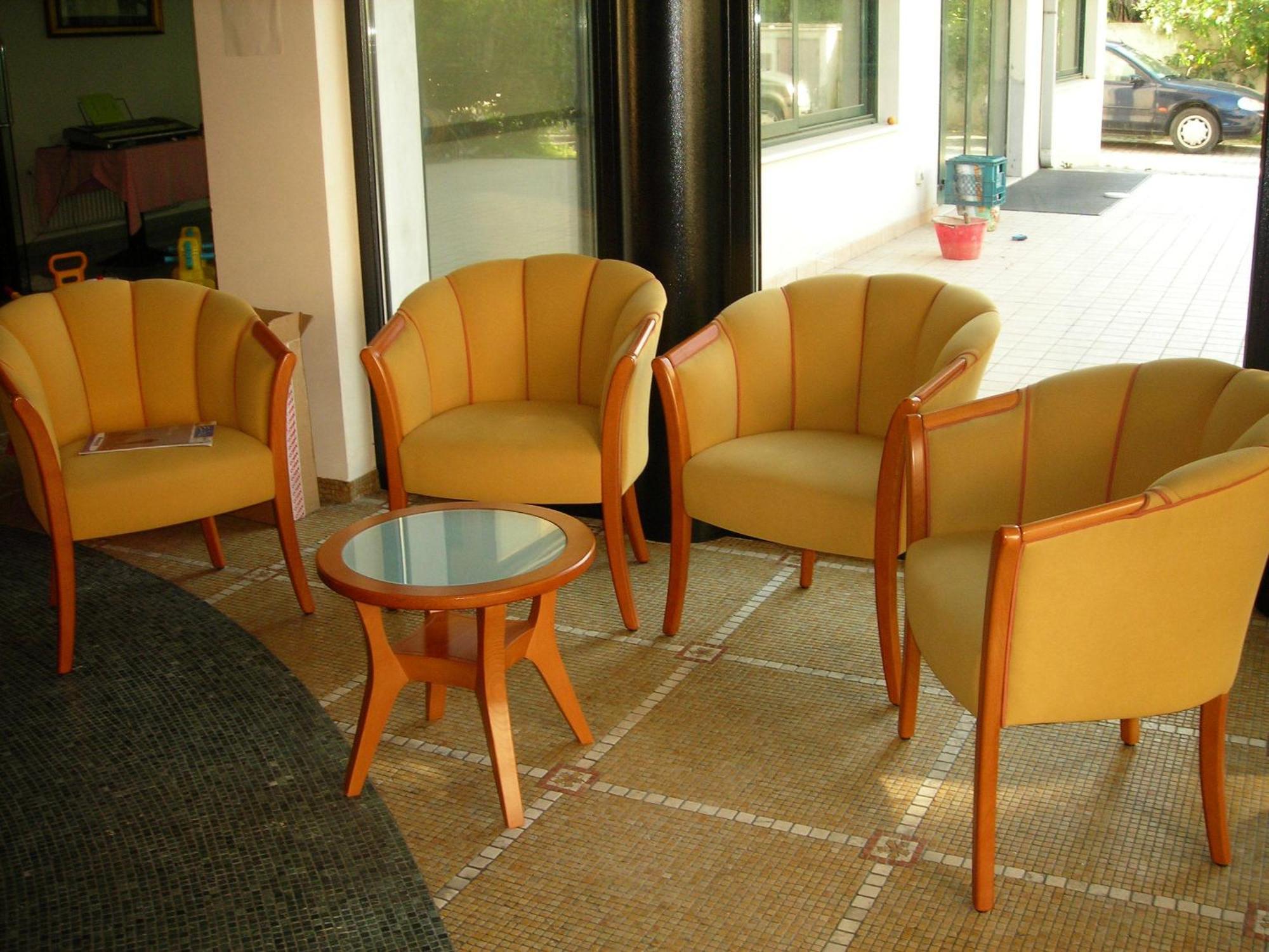Hotel La Perla Roseto Degli Abruzzi Exterior foto